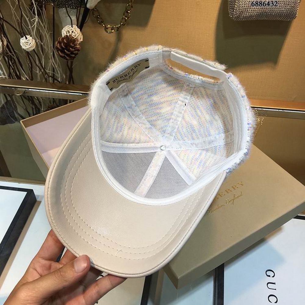 B**rry hat